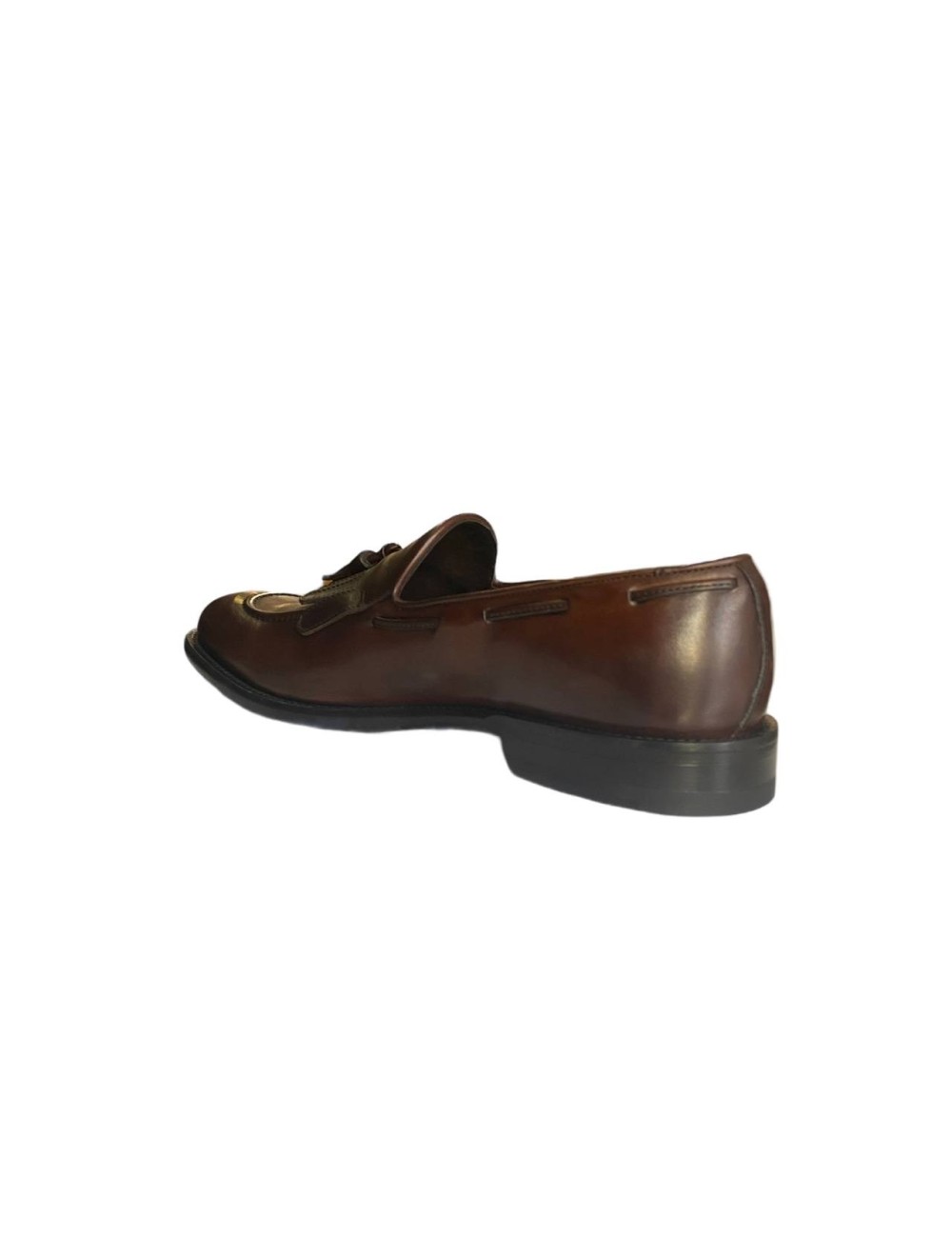 Mocassino marrone con nappa