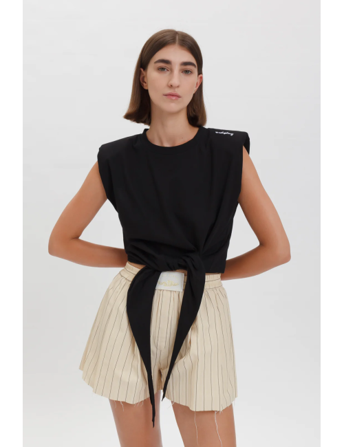 T-shirt smanicata con spalline