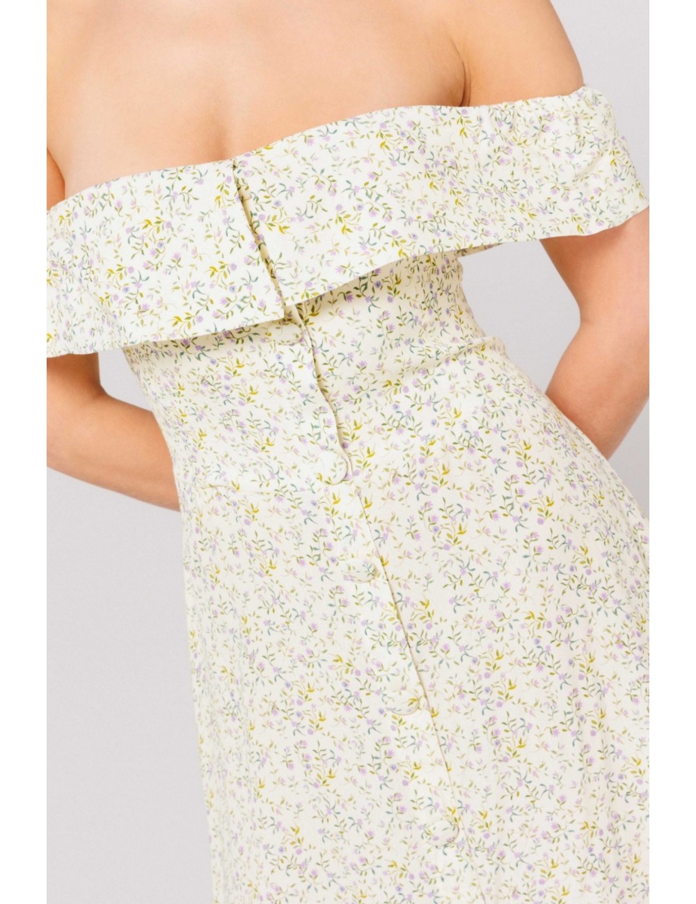 Abito scollo a barca