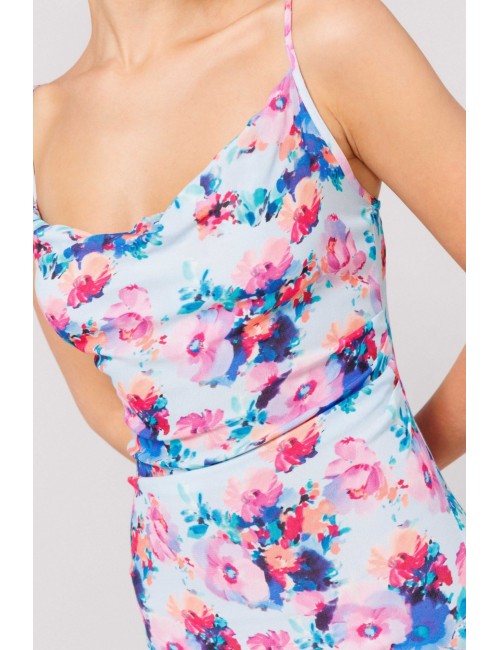 Abito lungo con spacco laterale