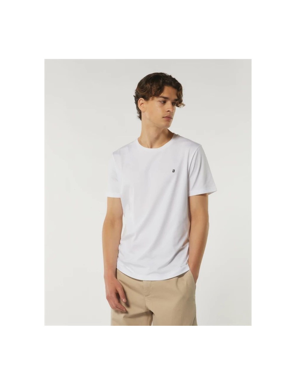 T-shirt con logo applicato