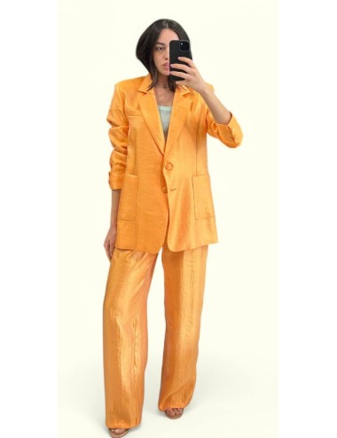 Tailleur arancio effetto lucido