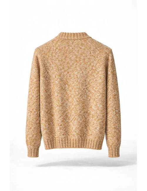Maglione beige con bottoni sul collo