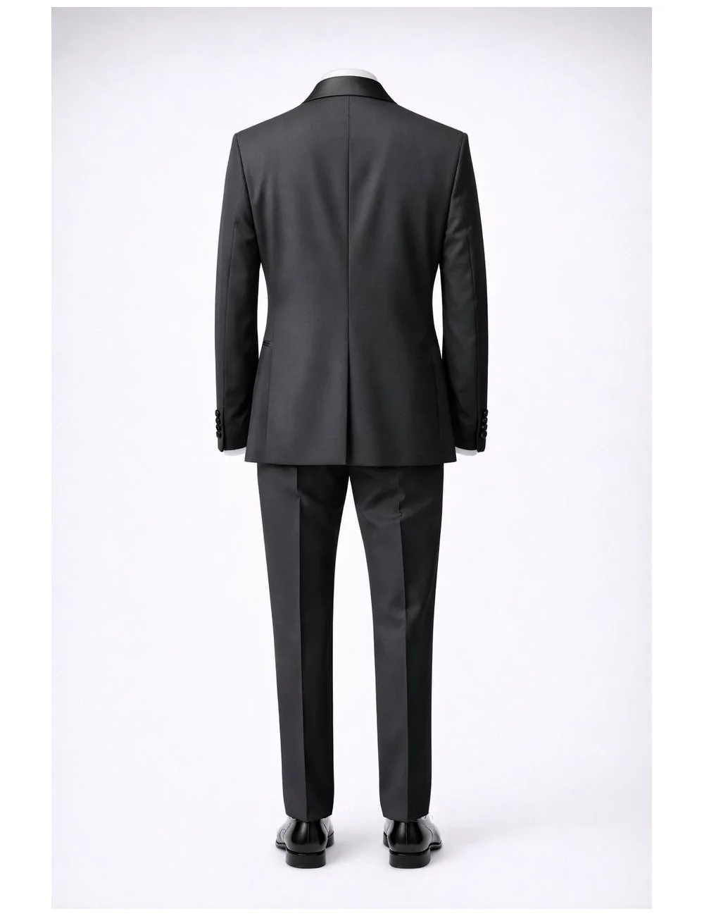 Abito con lancia in raso