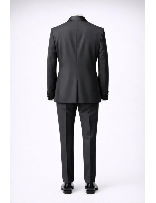 Abito con lancia in raso